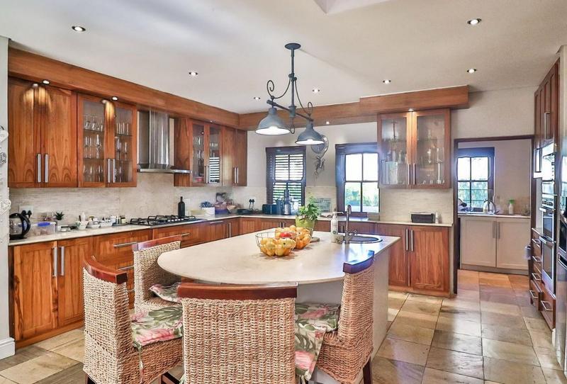 5 Bedroom Property for Sale in Stellenbosch Central Western Cape